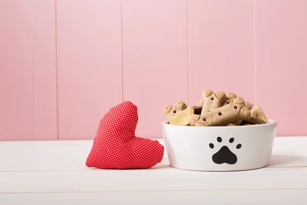 Best Dog Treats for Chihuahuas (featured image)